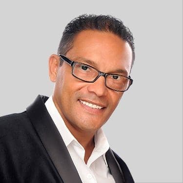 photo of agent, Ricky Perez